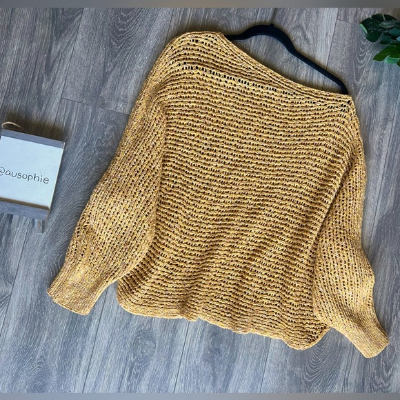 Free people oversized loose knit Dolman batwing layering cold shoulder sweater L - Picture 6 of 9